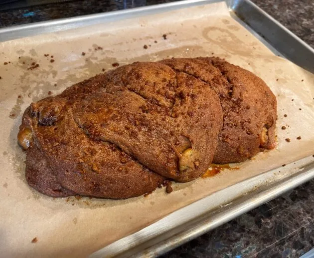 Pain tressé à la cannelle et aux pommes sans gluten (sans produits laitiers, sans soja)