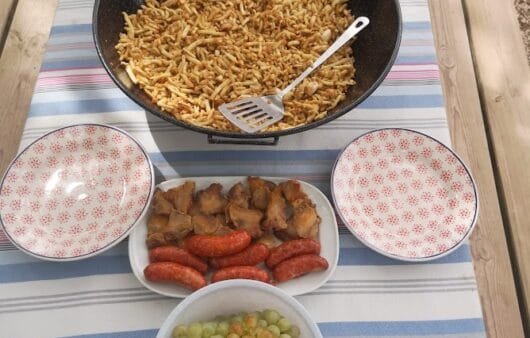 Gluten-Free Fideuà with Roasted Sausages & Grapes