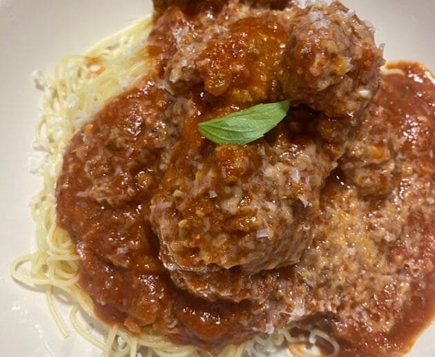 Gluten-Free Spaghetti & Dairy-Free Meatballs with Marinara Sauce