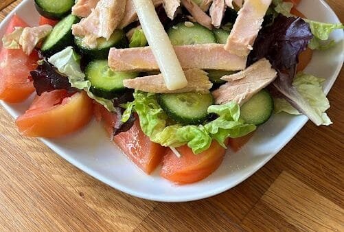 Mediterranean Tuna & Artichoke Salad