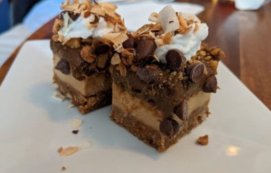 Schokoladen-Kokoscreme-Riegel (glutenfrei, laktosefrei, sättigend)