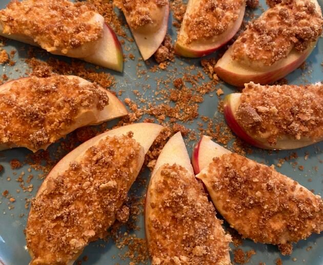 Apple Slices with Almond Butter Crumble