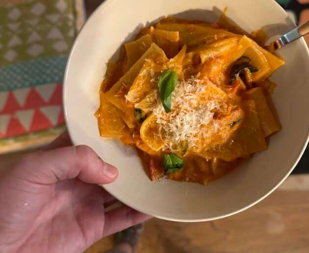 Creamy Dairy-Free Tomato Basil Pasta