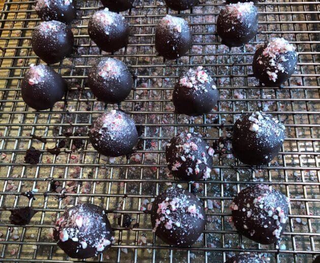 Peppermint Chocolate Truffles (Gluten-Free, Soy-Free, Dairy-Free)