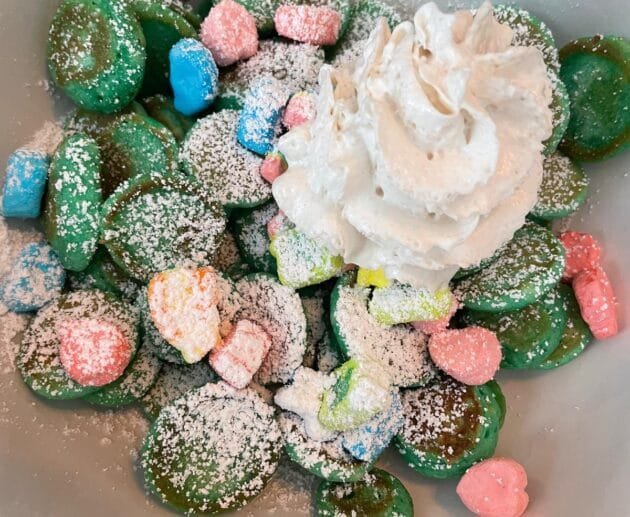 Lucky Charms Mini Pancake Bowl