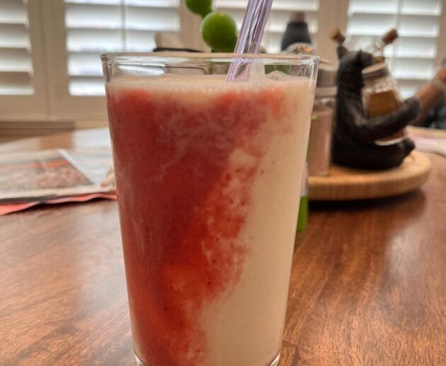 Strawberry Swirl Vanilla Smoothie (Gluten-Free, Soy-Free, Dairy-Free)