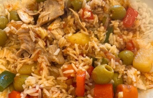 Poulet et riz d'inspiration caribéenne (sans gluten, sans soja, sans produits laitiers)