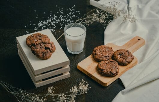 Recette de biscuits en forme de cœur au chanvre (sans gluten, sans produits laitiers, sans soja)