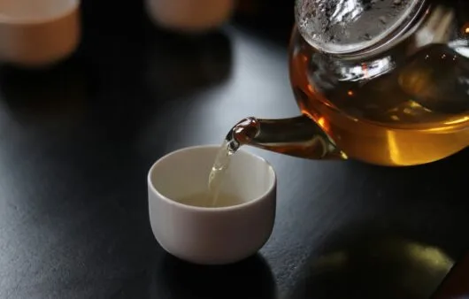 Mango Apricot Hibiscus Cold-Steeped White & Green Tea (Gluten-Free, Dairy-Free, Soy-Free, Vegan)