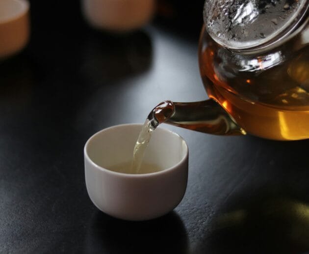 Mango Apricot Hibiscus Cold-Steeped White & Green Tea (Gluten-Free, Dairy-Free, Soy-Free, Vegan)