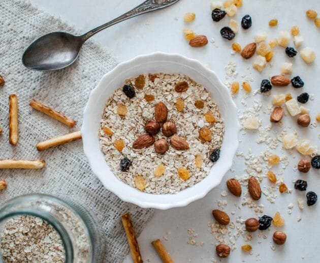 Very Berry Superfood Overnight Oatmeal Bowl (Gluten-Free, Dairy-Free, Soy-Free)