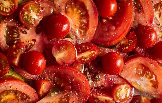 Pesto de chanvre aux tomates séchées au soleil (sans gluten, sans produits laitiers, sans soja)